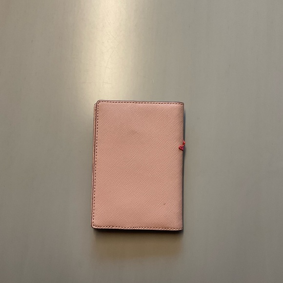 Kate Spade passport cover - Picture 2 of 3